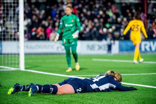 Hanna Andersson of FC Rosengård look dejected