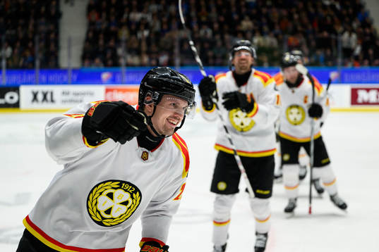 Brynäs Johannes Kinnvall jublar
