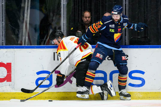 Brynäs Oskar Kvist och Djurgårdens Ludvig Rensfeldt
