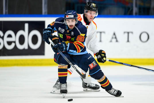 Djurgårdens Kevin Karlsson och Brynäs Greg Scott