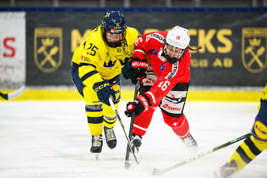 Sveriges Lina Ljungblom och Schweizs Nicole Vallario