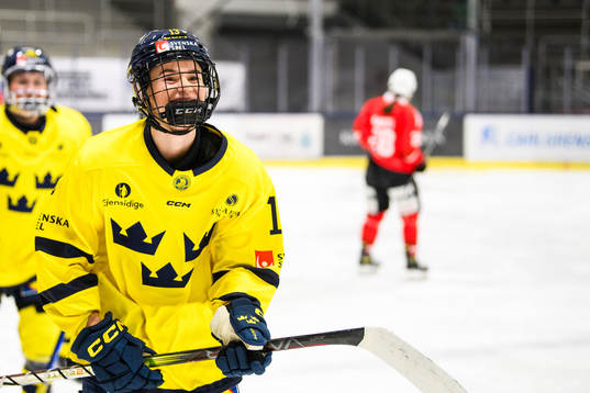 Sveriges Wilma Sundin jublar