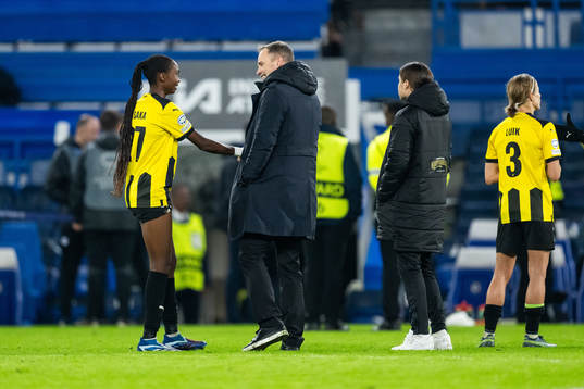 Aisha Masaka and Football coordinator Christian Lundström