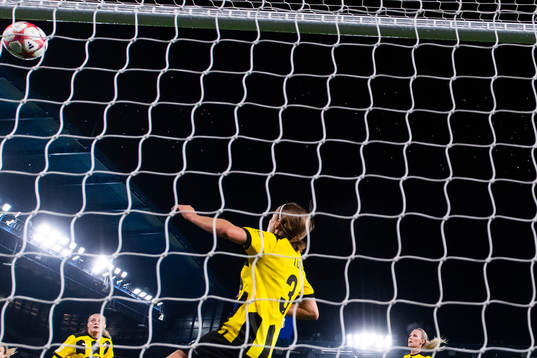 Aivi Luik of Häcken sees the ball hit the post