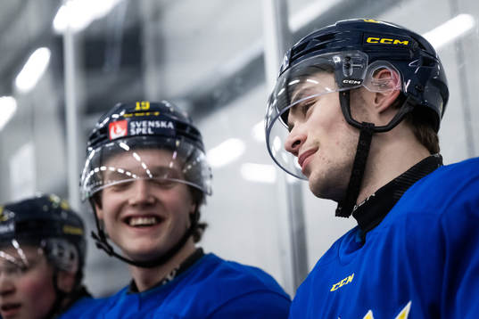 Isac Born of the Swedish under-20 national ice hockey team