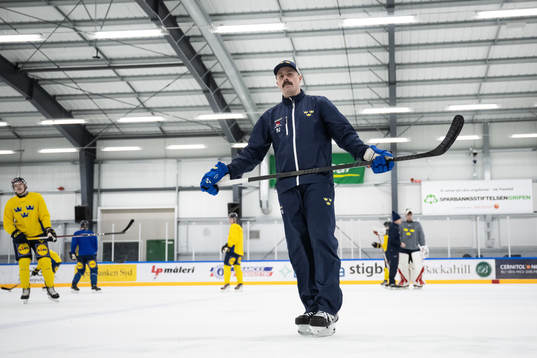Assistant coach Pierre Johnsson of the Swedish under-20
