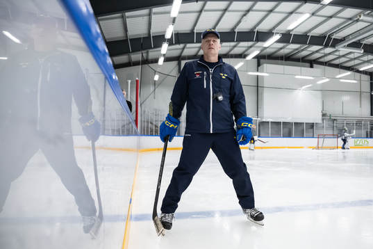 Head coach Magnus Hävelid of the Swedish under-20 national