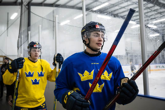 Isac Born of the Swedish under-20 national ice hockey team