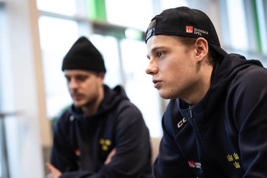 Mattias Hävelid of the Swedish under-20 national ice