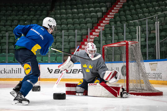 Goaltender Kevin Reidler of the Swedish under-20 national