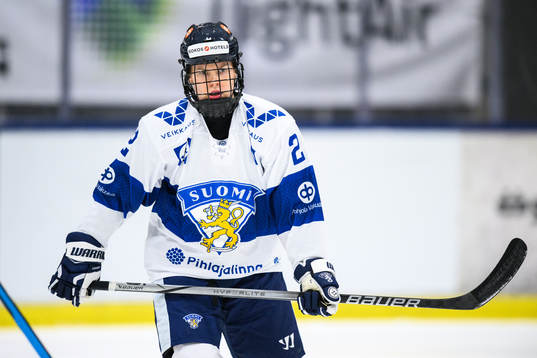 Finlands Sini Karjalainen deppar