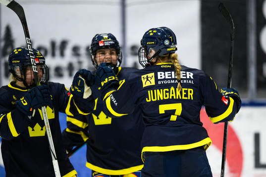 Sveriges Mira Jungåker jublar