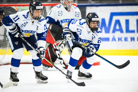 Finlands Ada Eronen och Finlands Kiira Yrjänen