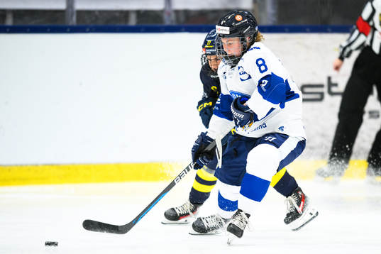 Sveriges Sofie Lundin och Finlands Eve Savander