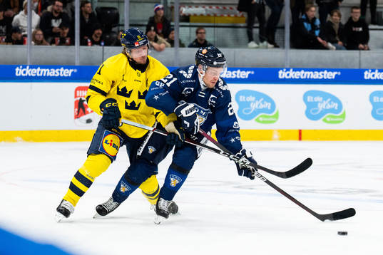 Marcus Sörensen of Sweden and Juhani Tyrvainen of Finland