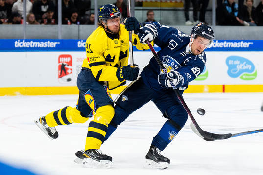 Marcus Sörensen of Sweden and Juhani Tyrvainen of Finland