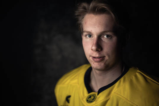 Otto Stenberg of the Swedish under-20 national ice hockey