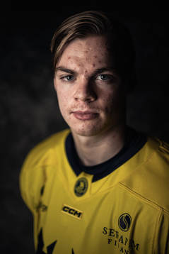 Oskar Pettersson of the Swedish under-20 national ice