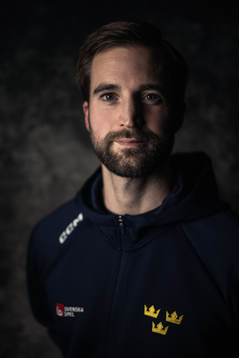 Physiotherapist Oscar Björsfält of the Swedish under-20