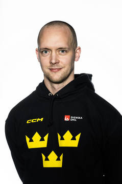 Equipment manager Jonas Landström of the Swedish under-20
