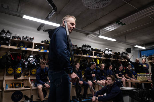 Head coach Magnus Hävelid of the Swedish under-20 national