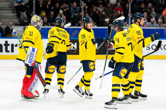 Marcus Sörensen of Sweden celebrates with team mates