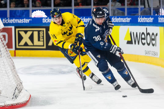 Sebastian Hartmann of Sweden and Elmeri Eronen of Finland