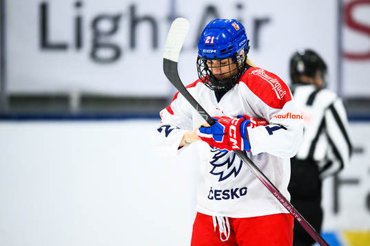Tjeckiens Tereza Vanisova har ont