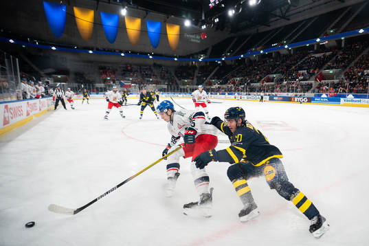 Bläddra bland fler bilder av Ice Hockey, Swiss Hockey Games, Czech Republic - Sweden