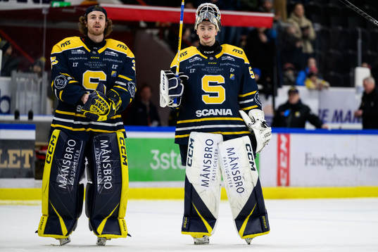 Södertäljes målvakt Tomas Sholl och målvakt Claes Endre