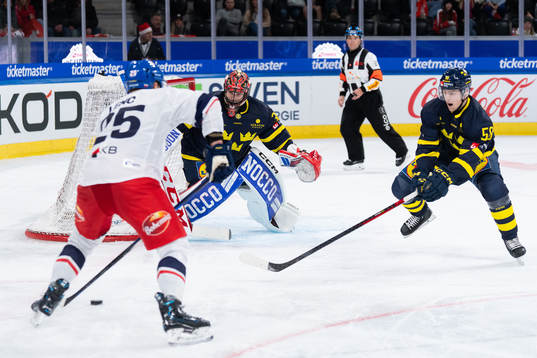 Radan Lenc of Czech Republic against Daniel Marmelind and
