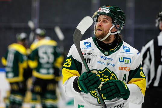 Björklövens Alexander Wiklund deppar