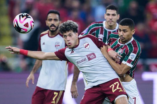 Emam Ashour of Al Ahly and Andre of Fluminense