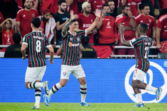 Ganso and Jhon Arias of Fluminense celebrate the 1-0 goal