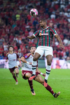 Taher Mohamed of Al Ahly and Marlon of Fluminense