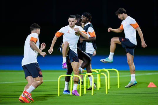 Bläddra bland fler bilder av FIFA Club World Cup, Manchester City, training