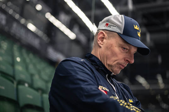 Head coach Magnus Hävelid of the Swedish under-20 national