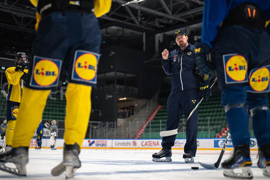 Assistant coach Gereon Dahlgren of the Swedish under-20