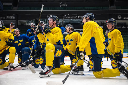 Otto Stenberg of the Swedish under-20 national ice hockey