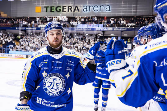 Leksands Lucas Elvenes jublar