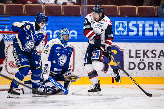Leksands målvakt Filip Larsson och Linköpings Remi Elie