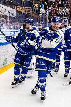 Leksands Kalle Östman och Anton Lindholm jublar