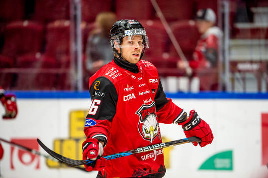 Malmö Redhawks Emil Forslund värmer upp innan
