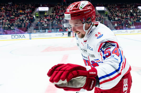 Timrås Jonathan Dahlén jublar
