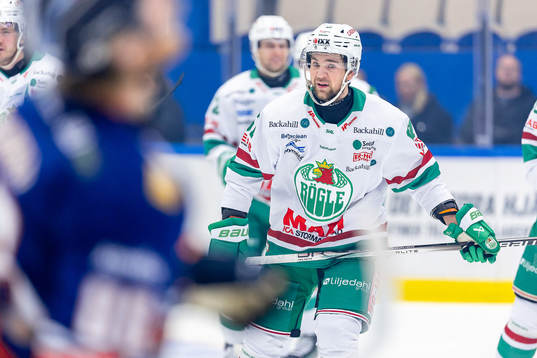 Rögles Lukas Ekeståhl-Jonsson jublar