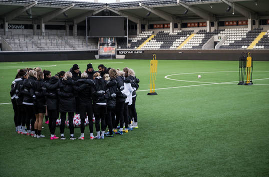 Players and coaches gather