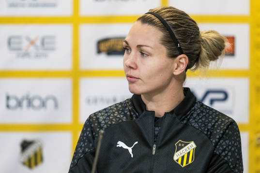 Goalkeeper Jennifer Falk of Häcken