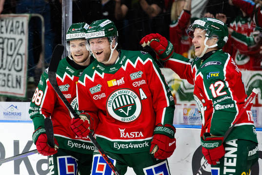 Frölundas Christian Folin jublar