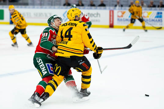 Frölundas Nicklas Lasu och Skellefteås Andreas Johnson