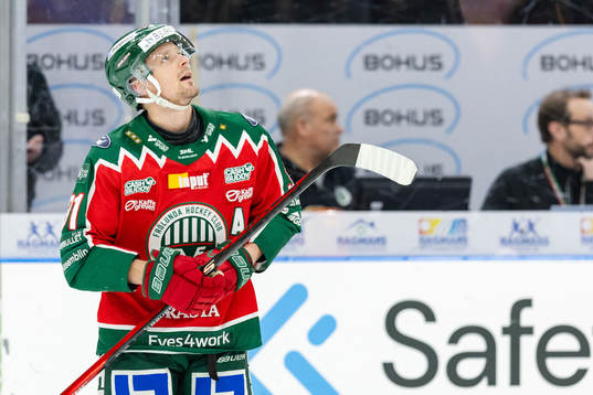 Frölundas Nicklas Lasu lämnar isen